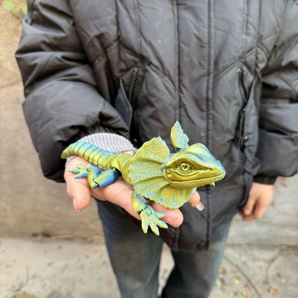 3d-printed Simulation Animal Chameleon Model Ornament — image 17