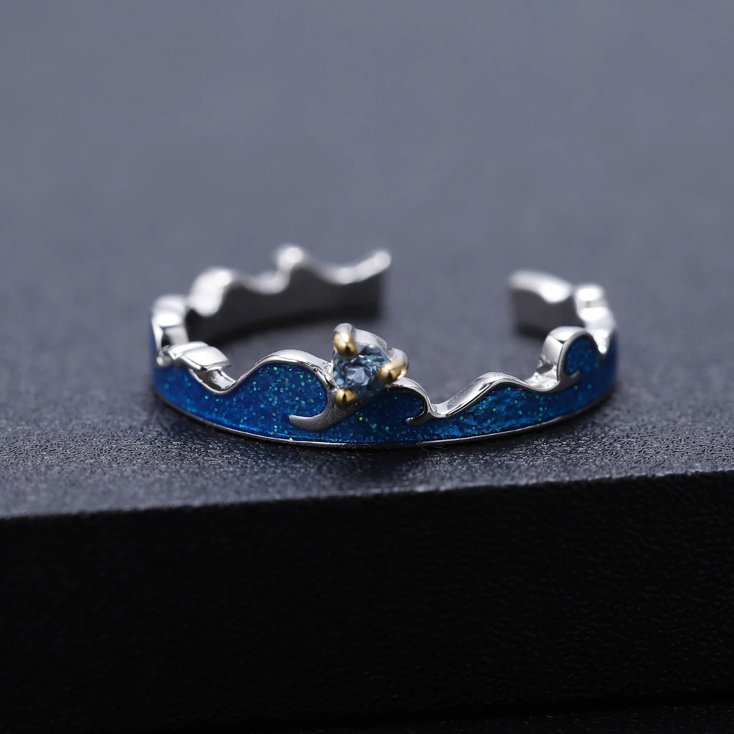 925 Silver Ring Inlaid With Swiss Blue Topaz Exuding Elegance And Sophistication — image 2