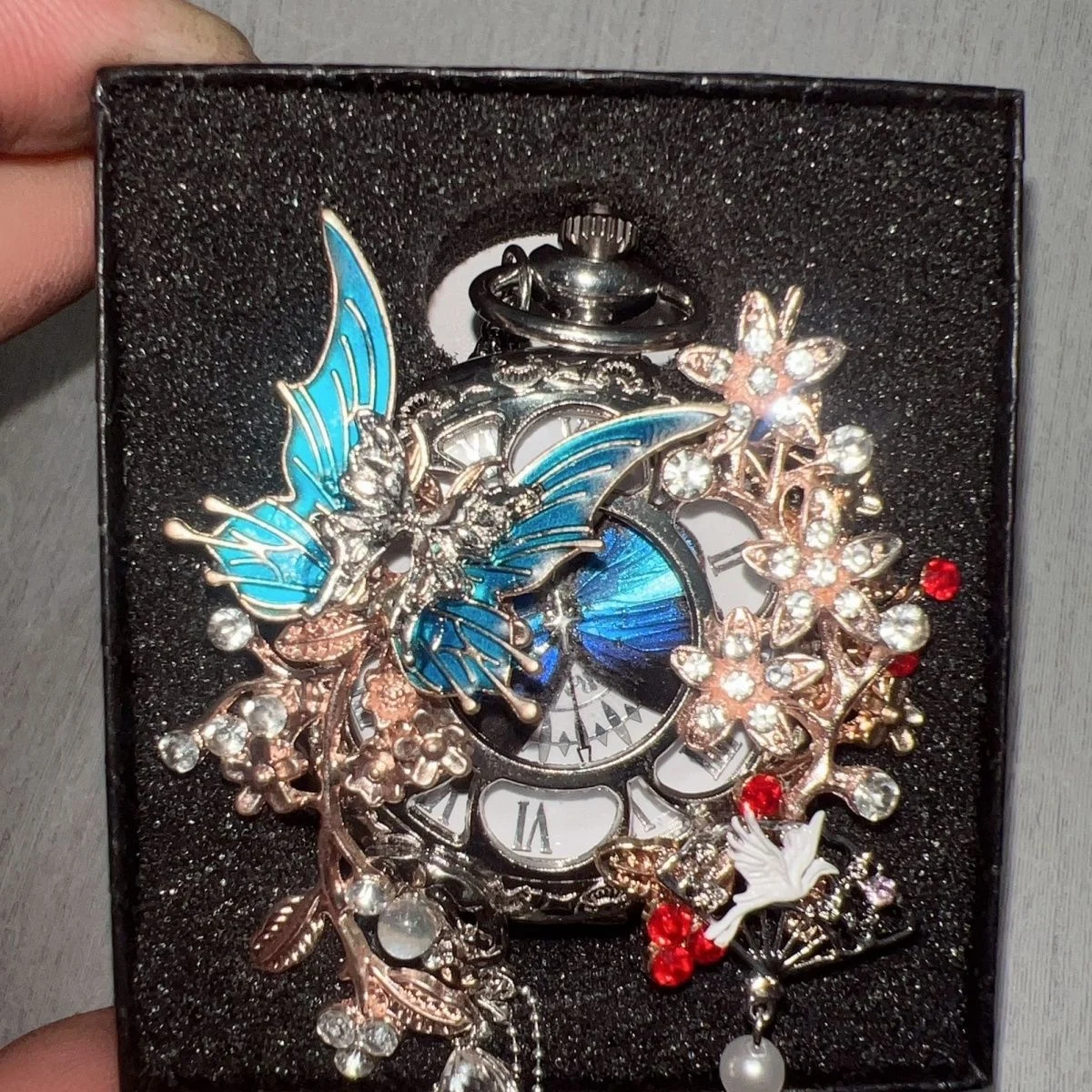 A Customizable Butterfly Gift For Dazzling New Chinese-style Feather Pocket Watch — image 3