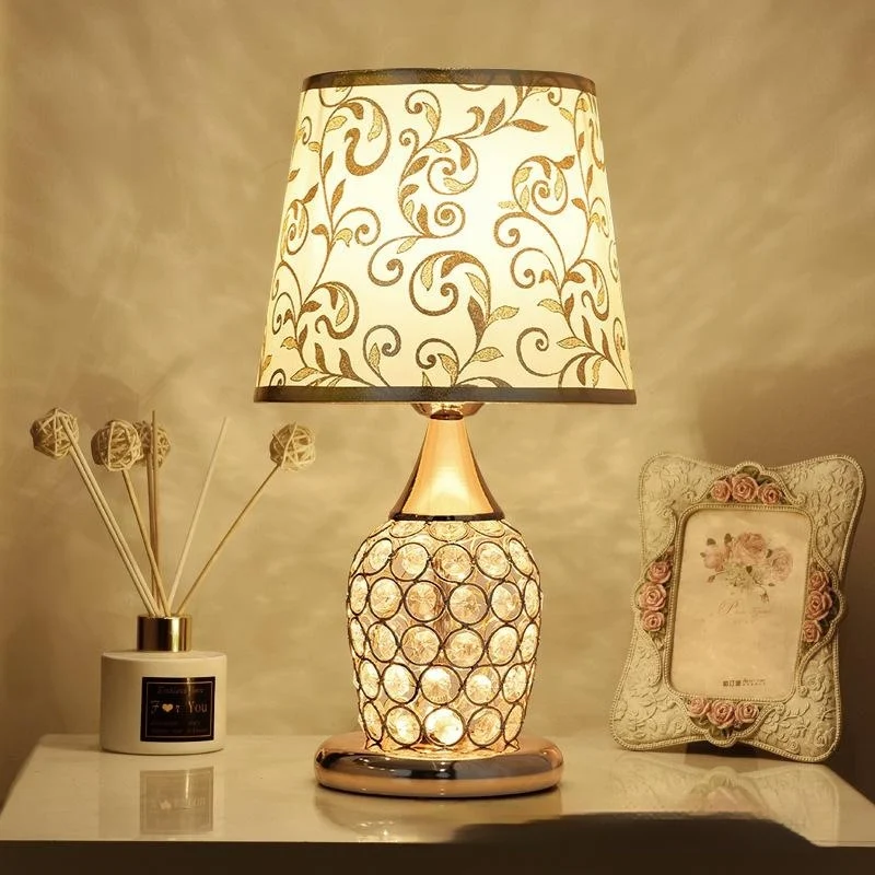 A Minimalist Modern Bedside Lamp Creates Warm Atmosphere In The Bedroom — image 7