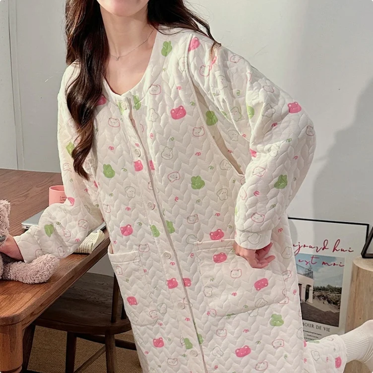 Air-cotton Quilted Nursing Dress With Built-in Breast Pads — image 3