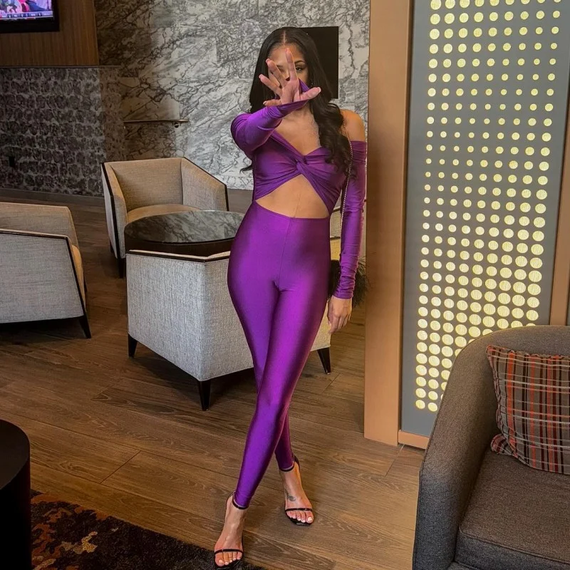 Autumn New Solid-color V-neck Jumpsuit — image 5