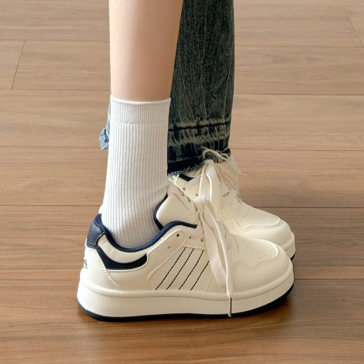 Autumn New Women's Board Shoes Light Luxury, Durable, Highfashion Casual Sneakers With… — image 3