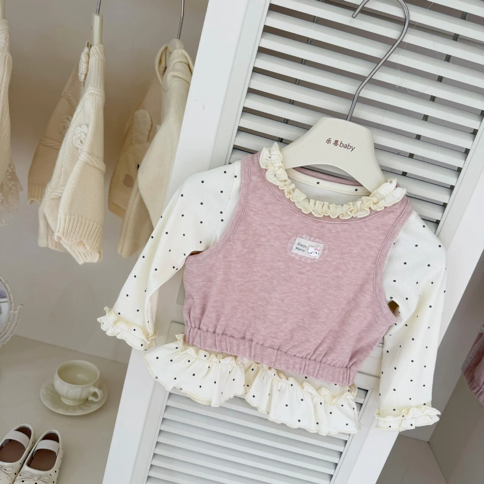 Baby Girls Ruffled Bottoming Shirt Vest And Bow-knot Pants Three-piece Set — image 5