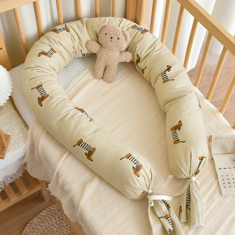 Babys Soft Cotton Gauze Bumper Pad Side-sleeping Pillow And Bed Backrest Cushion — image 5