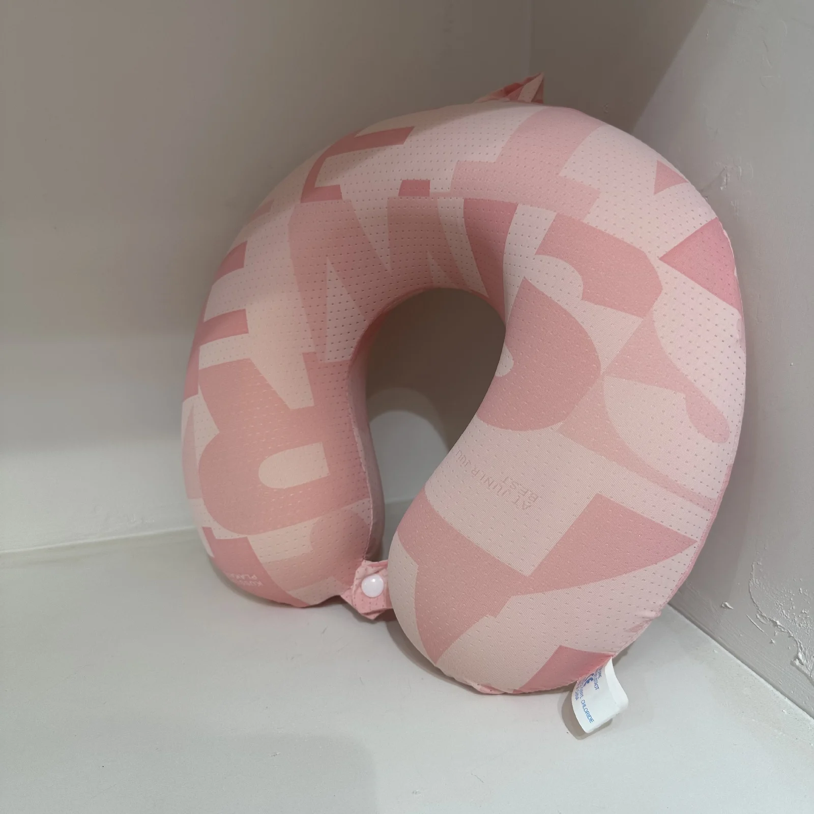 Breathable Mesh Letter Geometric Print Memory Foam U Shaped Neck Pillow, Button… — image 2