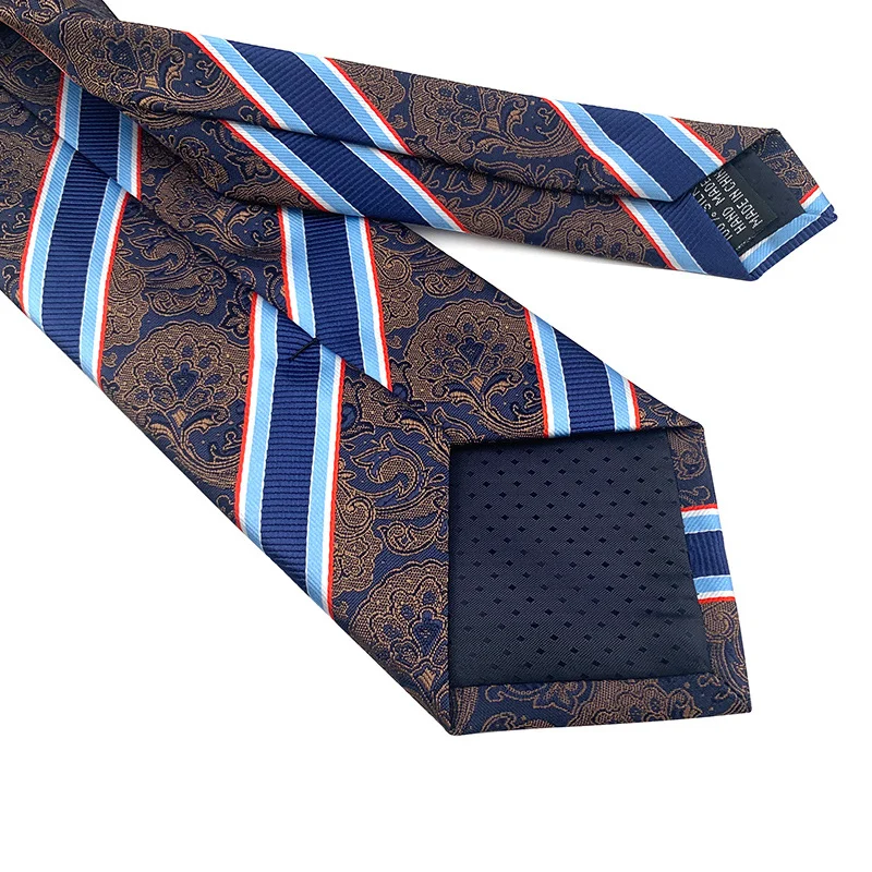 British Gentleman-style Striped Mens Tie For Suiting And Streetwear Coordination — image 7
