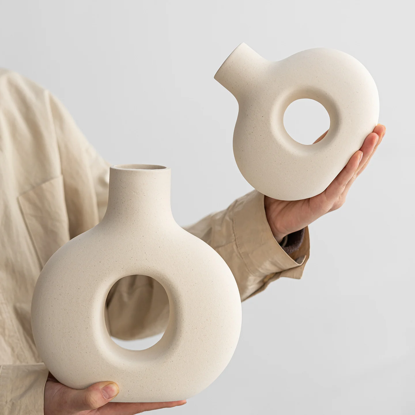 Ceramic Vase Minimalist And Modern Flower Holder With A Premium Aesthetic — image 7
