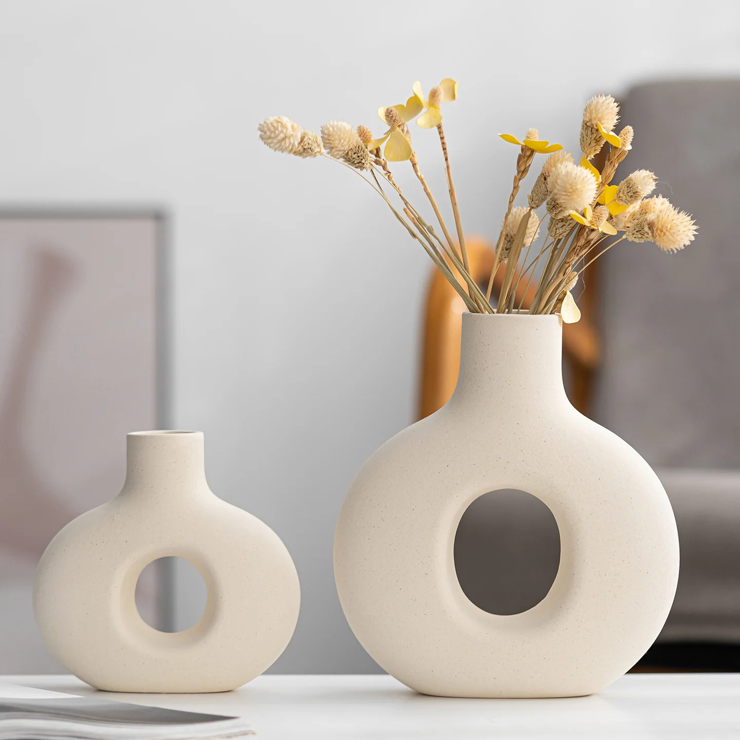 Ceramic Vase Minimalist And Modern Flower Holder With A Premium Aesthetic — image 4