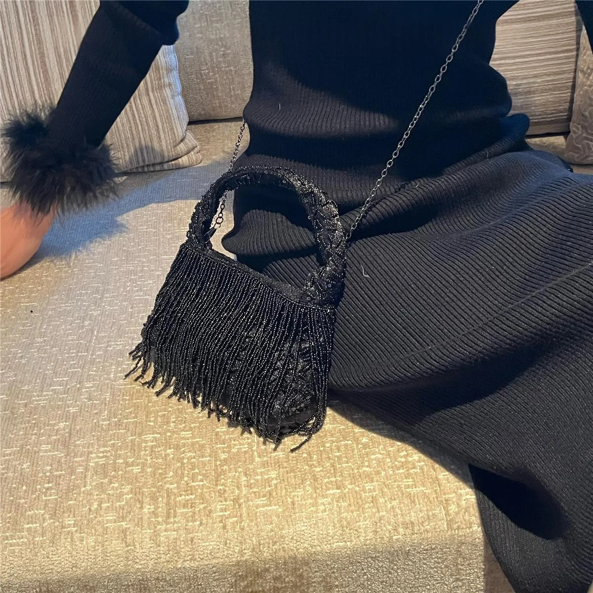 Chinese-style Vintage Handmade Solid-black Beaded Tassel Tote Bag — image 7