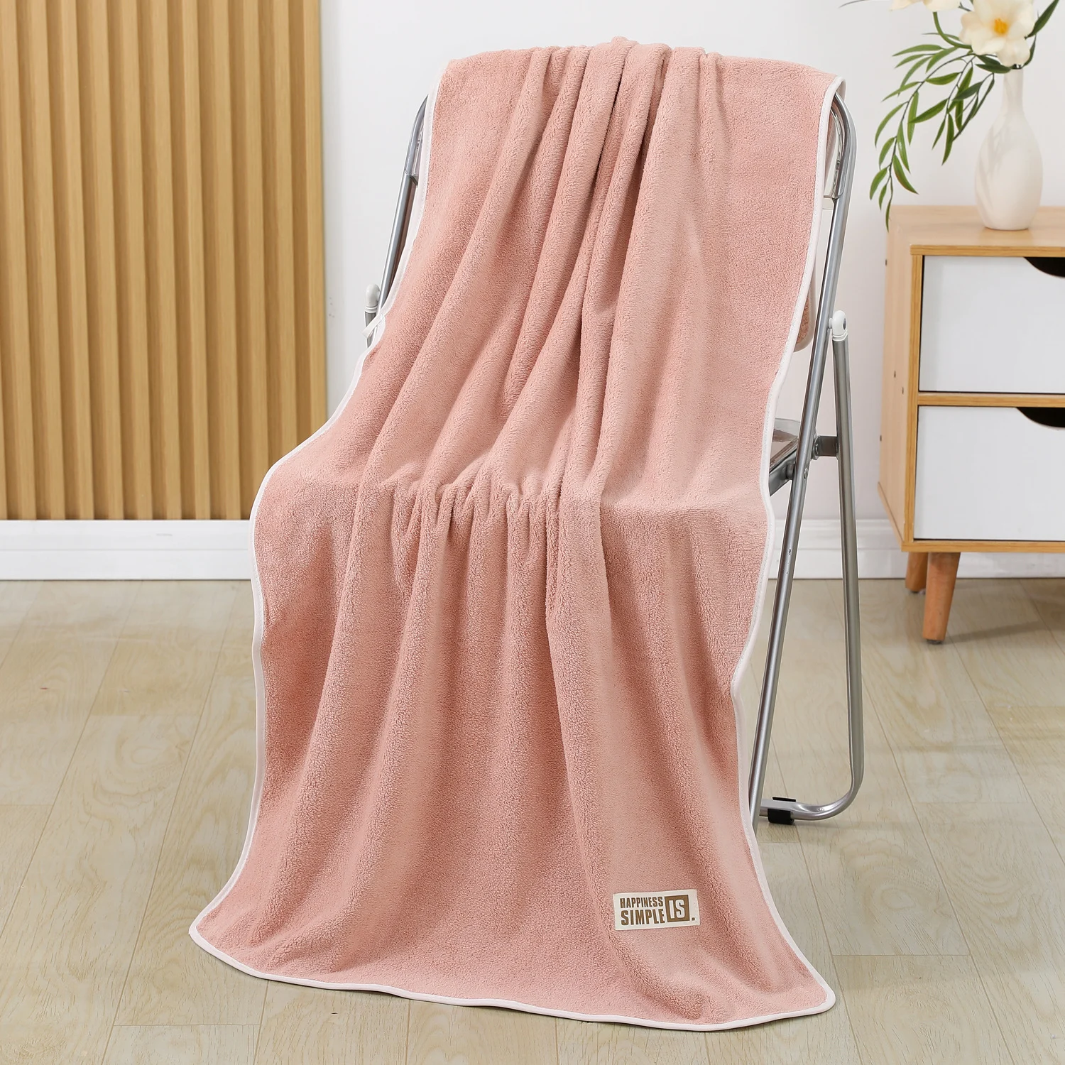 Class A Coral Fleece Bath Towel Soft Skin-friendly Highly Absorbent And Lint-free — image 9