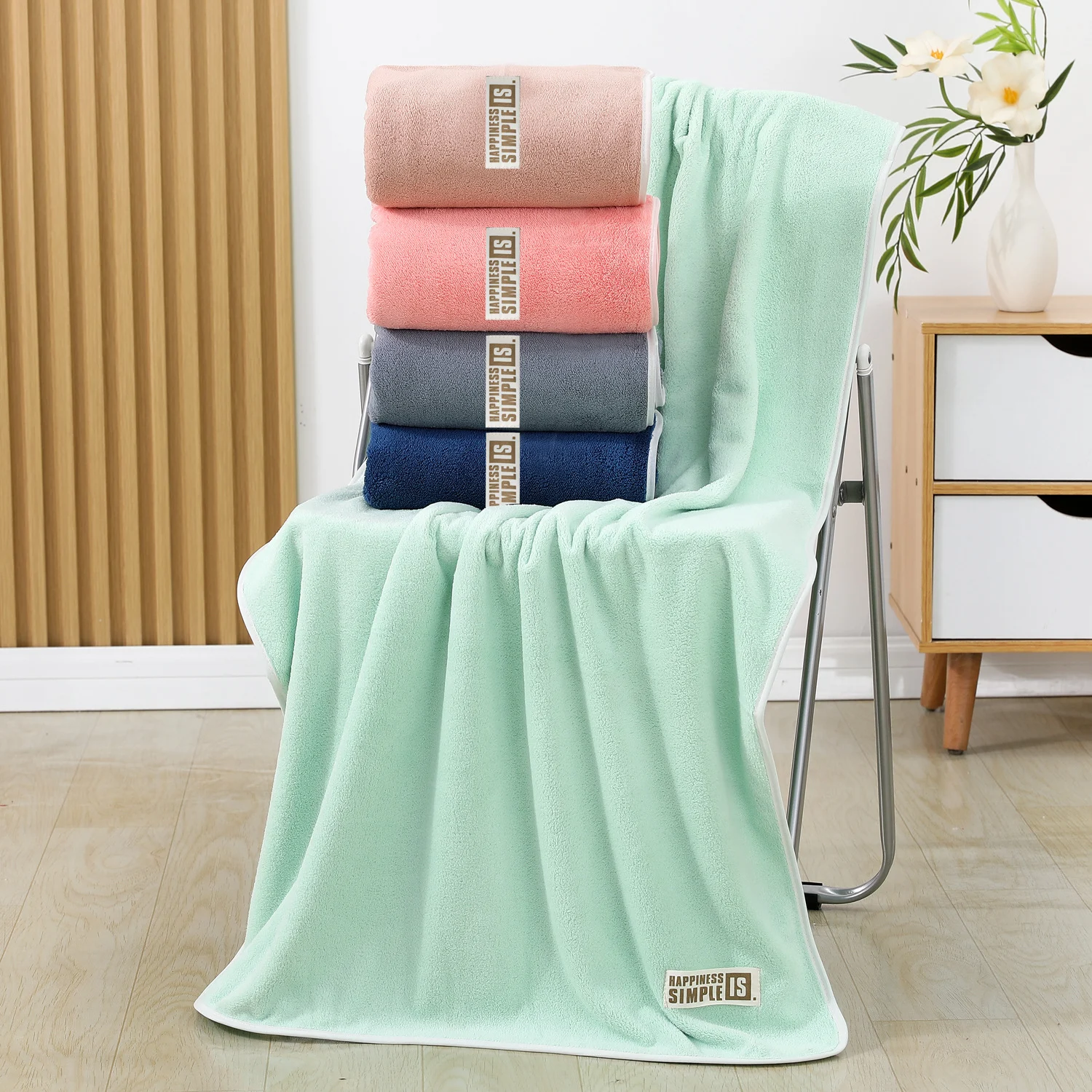 Class A Coral Fleece Bath Towel Soft Skin-friendly Highly Absorbent And Lint-free — image 5