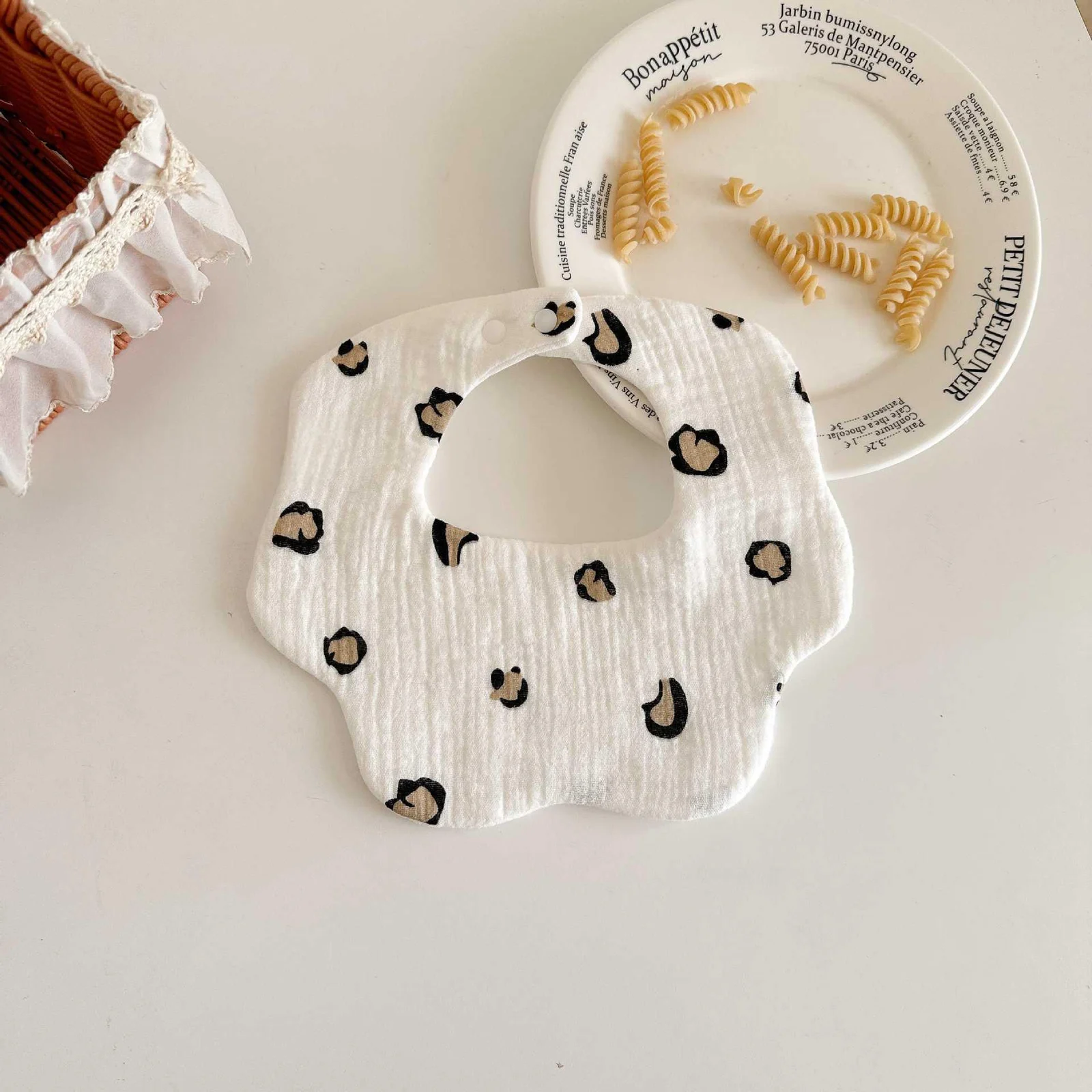 Class A Pure Cotton Gauze Baby Bib — image 10