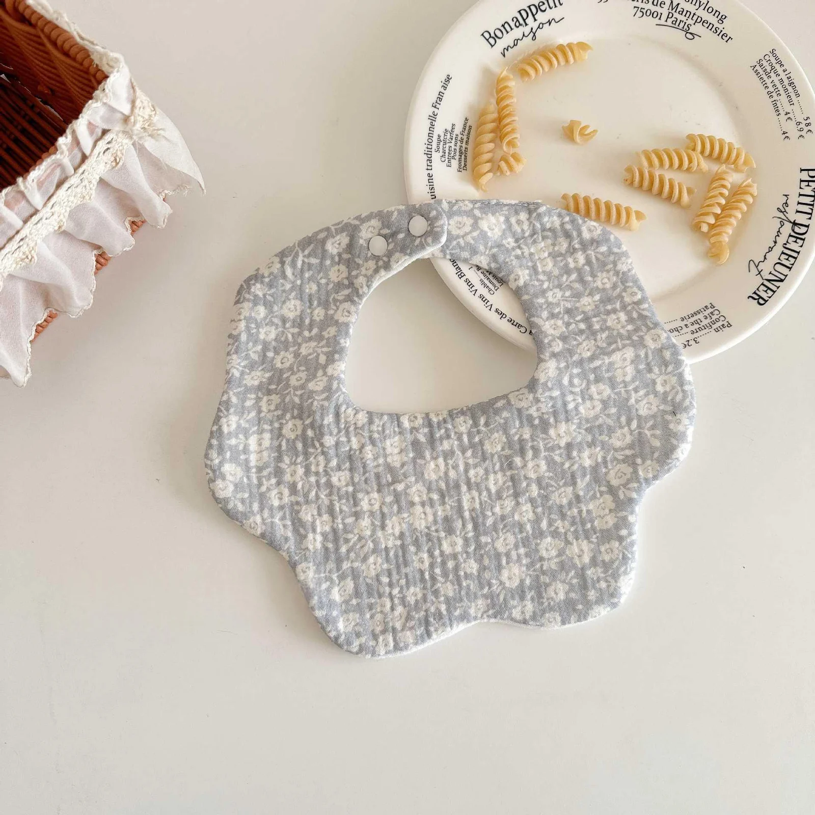 Class A Pure Cotton Gauze Baby Bib — image 8