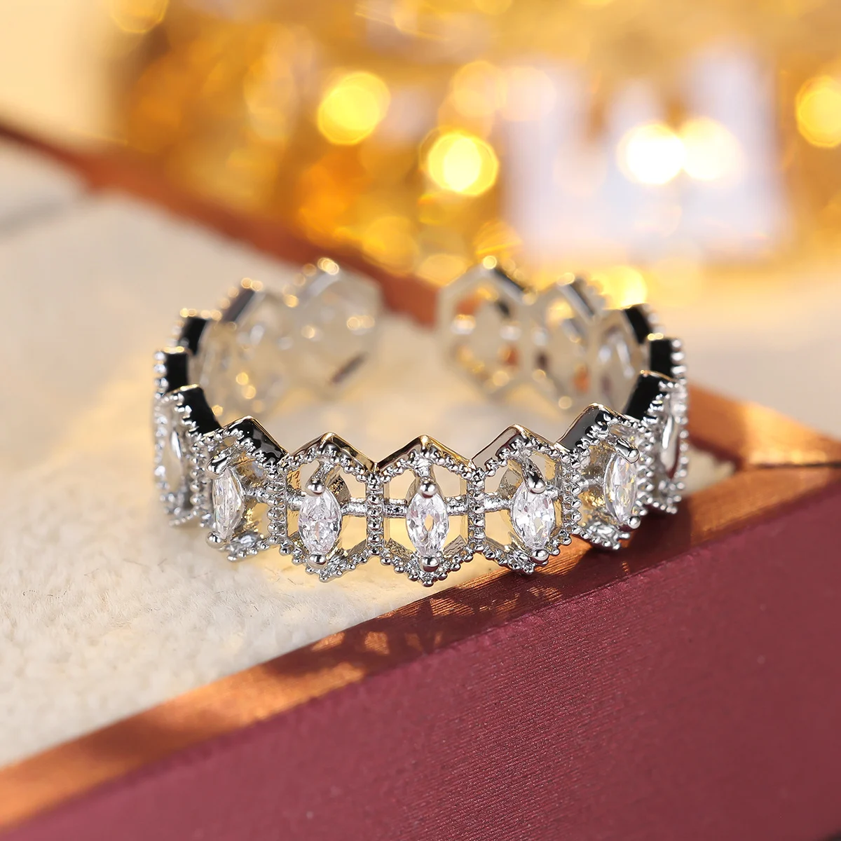 Classic Western Style Light Luxury Ring Fully Pwith Zircons — image 8