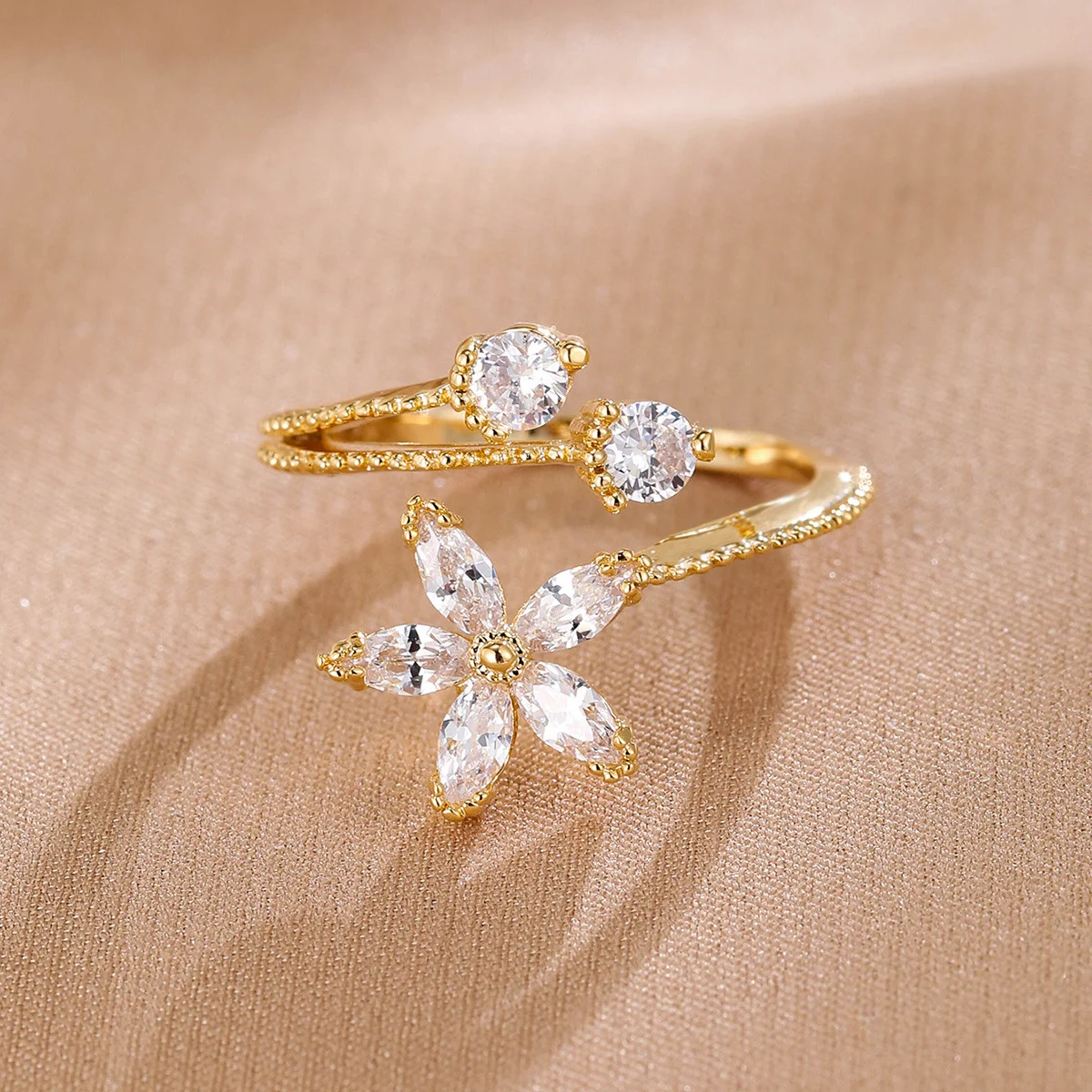 Classic Western Style Light Luxury Ring Fully Pwith Zircons — image 10