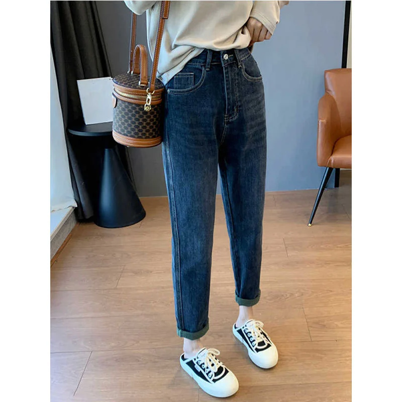 Color-block Tapered Harem Jeans For An Hourglass — image 7