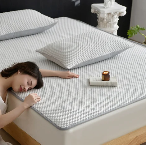 Cooling Bedding Three-piece Set Polyethylene Ice Silk Washable Cool-feel Bed Mat — image 4