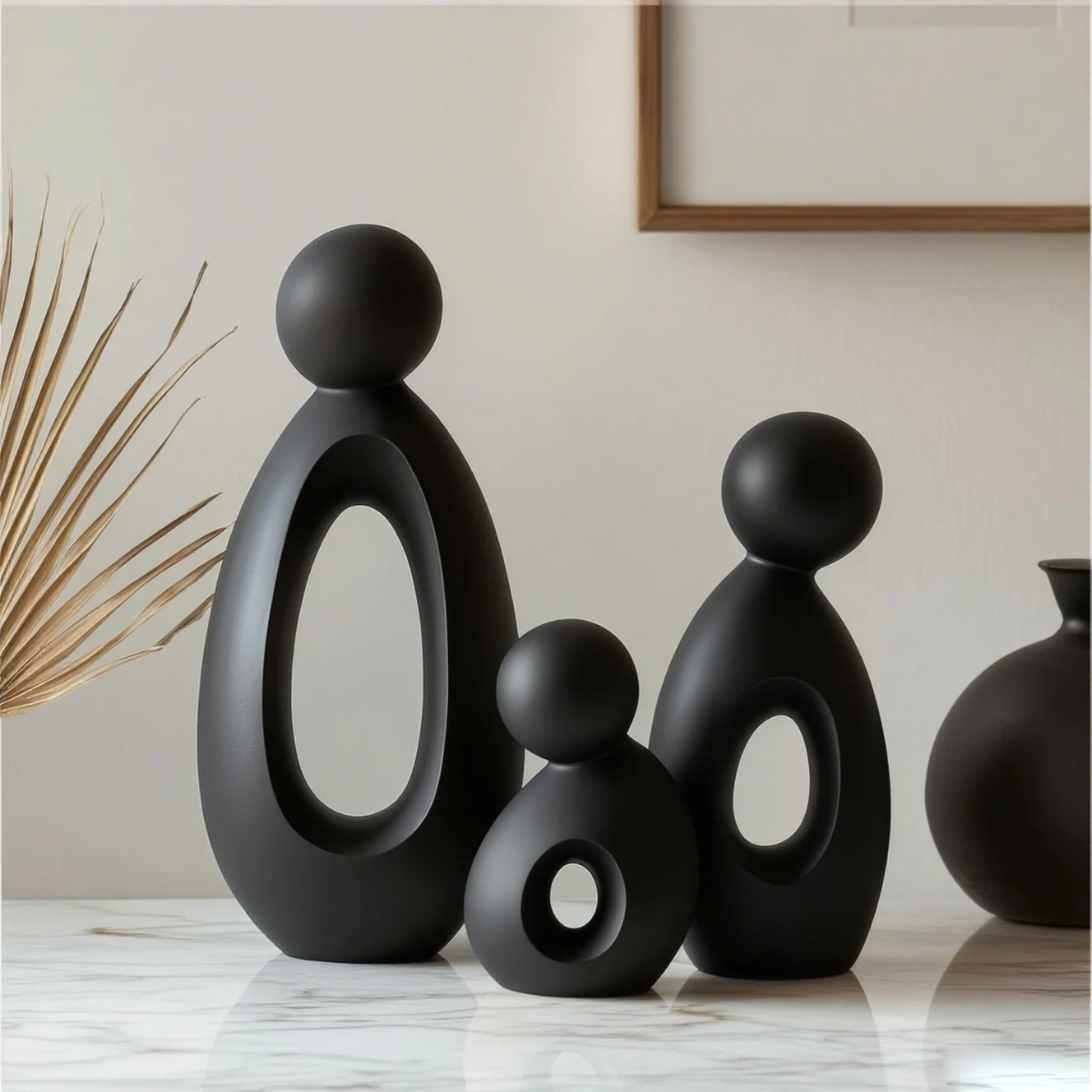 Creative And Minimalist Living Room Decorative Piece For A Family Of Three — image 3