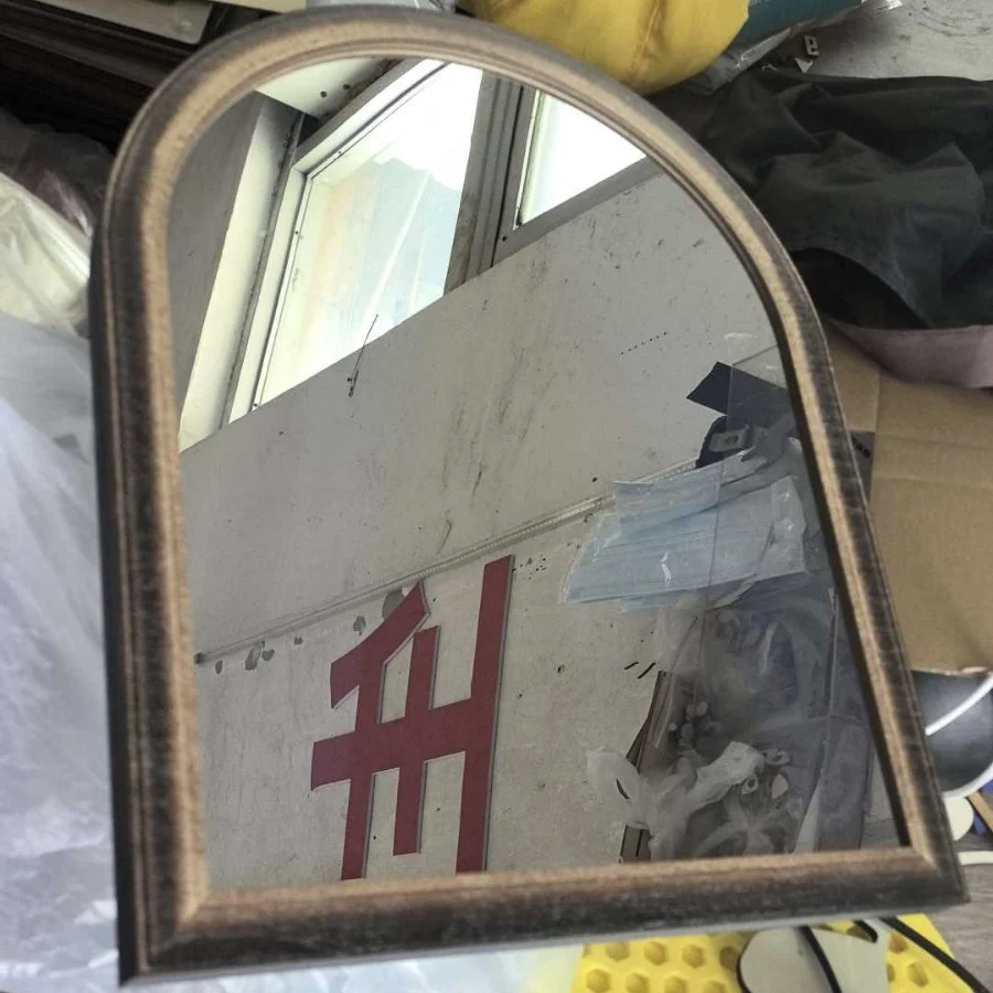 Creative Glowing Ghost Mirror Spooky Halloween Decoration — image 4