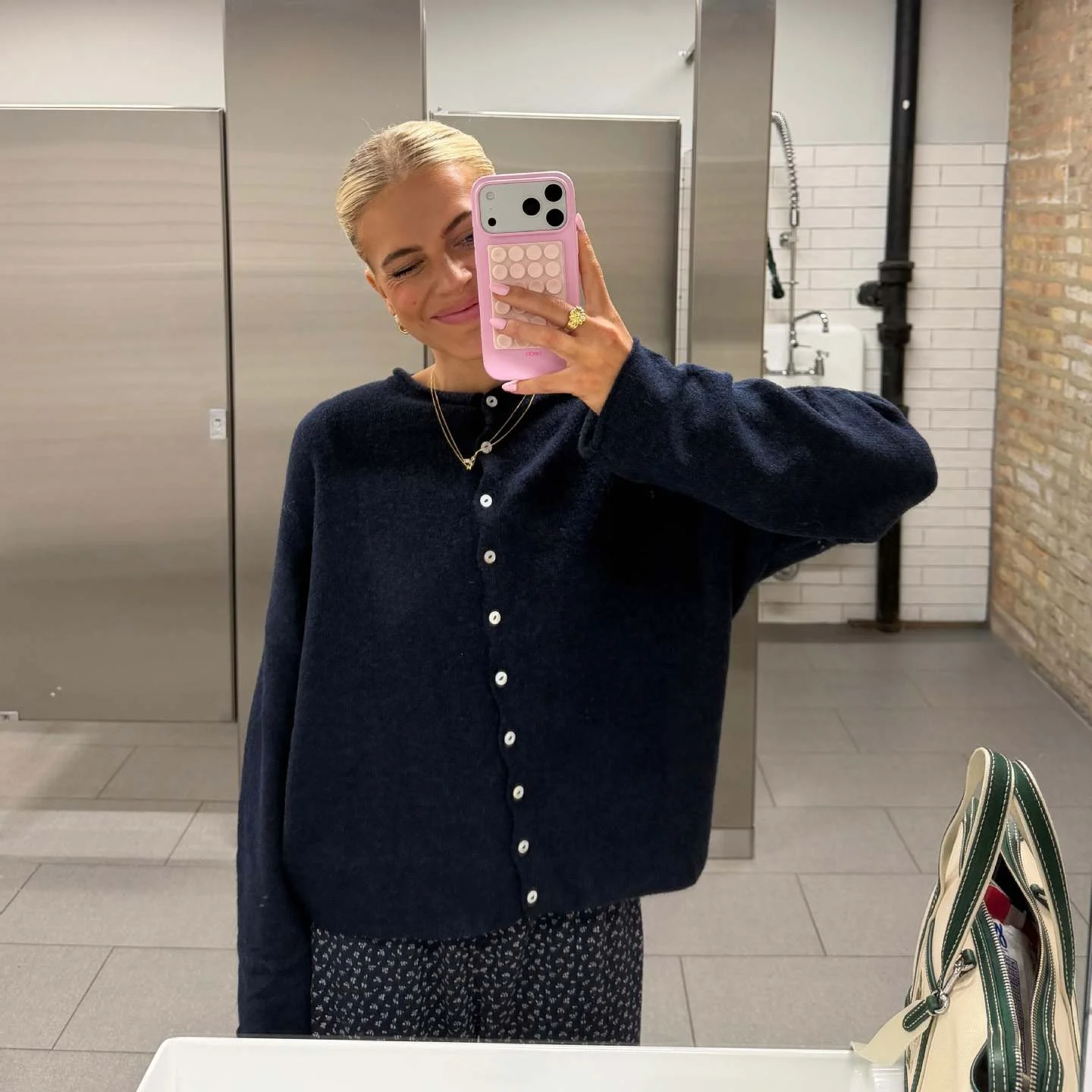 Crew-neck Single-breasted Solid-color Knitted Cardigan With Dropped Shoulders And Long… — image 2