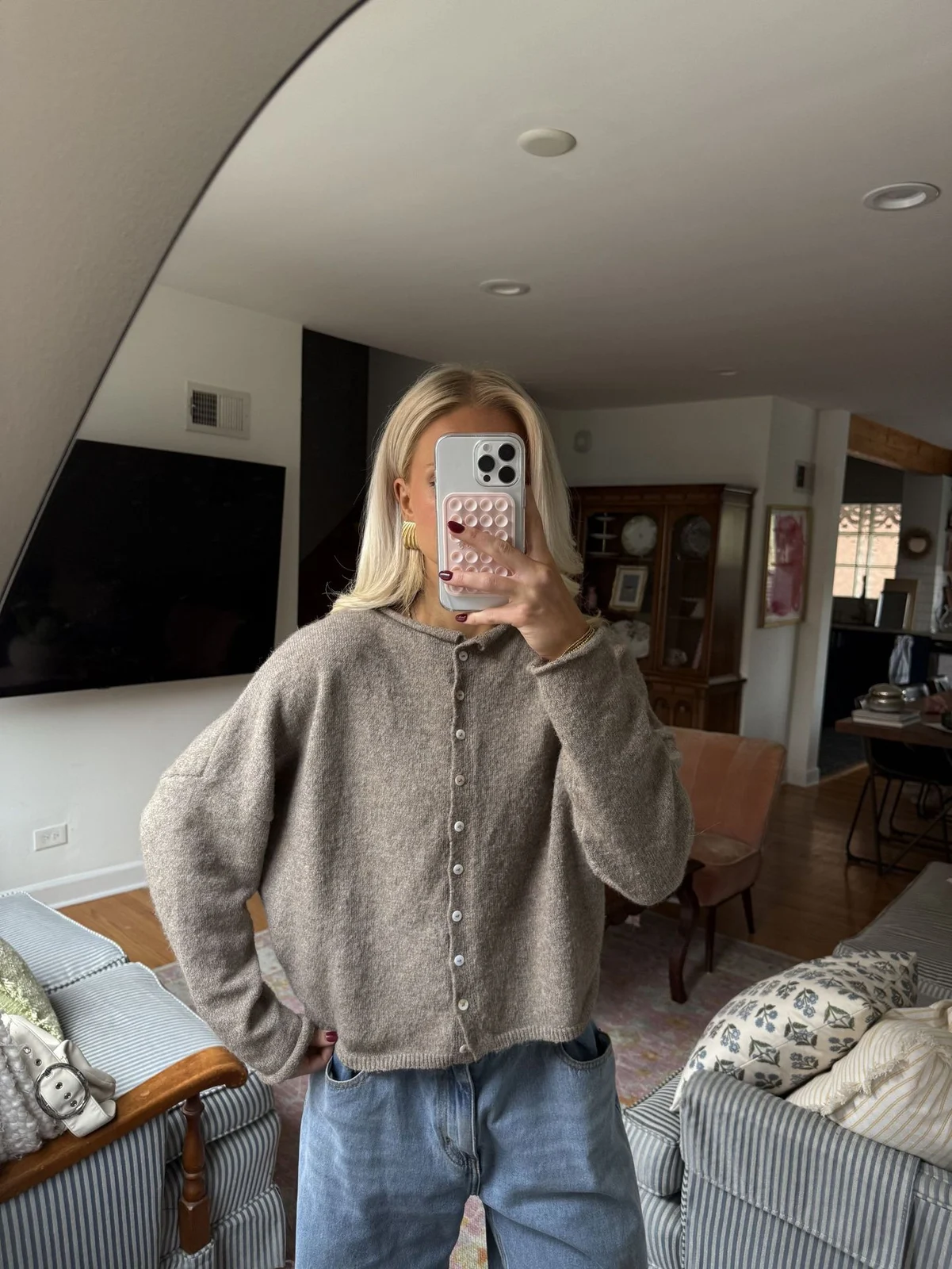 Crew-neck Single-breasted Solid-color Knitted Cardigan With Dropped Shoulders And Long… — image 12