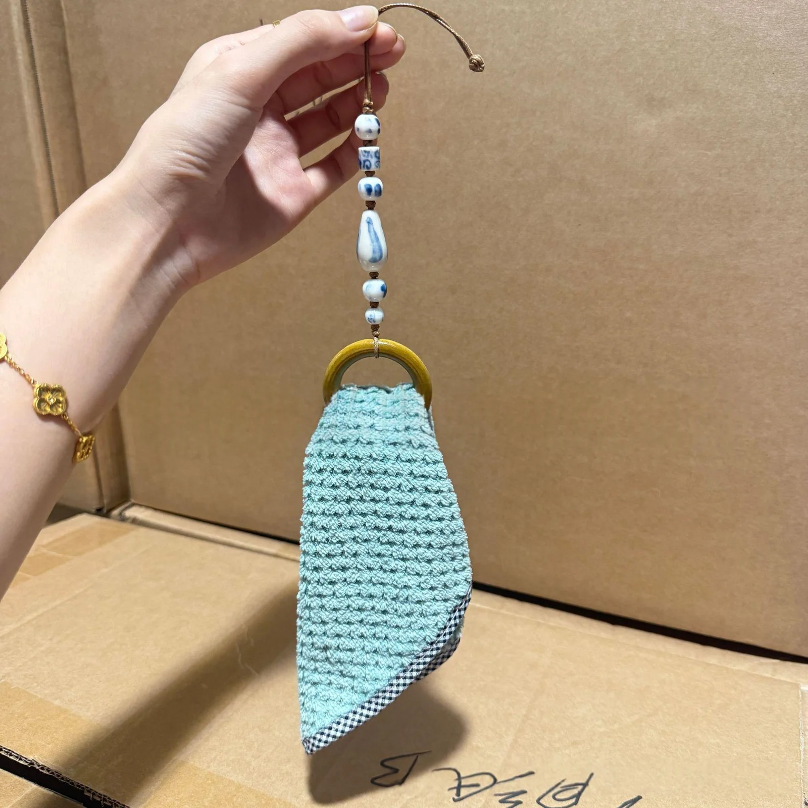 Cute And Practical Beaded Towel Rack — image 6
