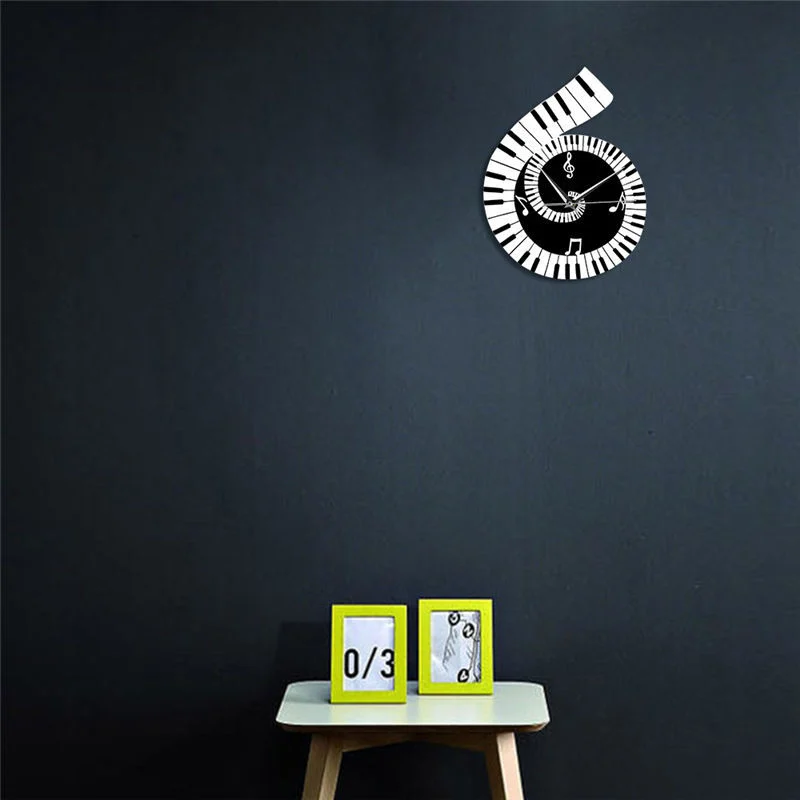 Decoration Wall Clock Treble Clef Piano Keyboard Musical Notes Irregular — image 5