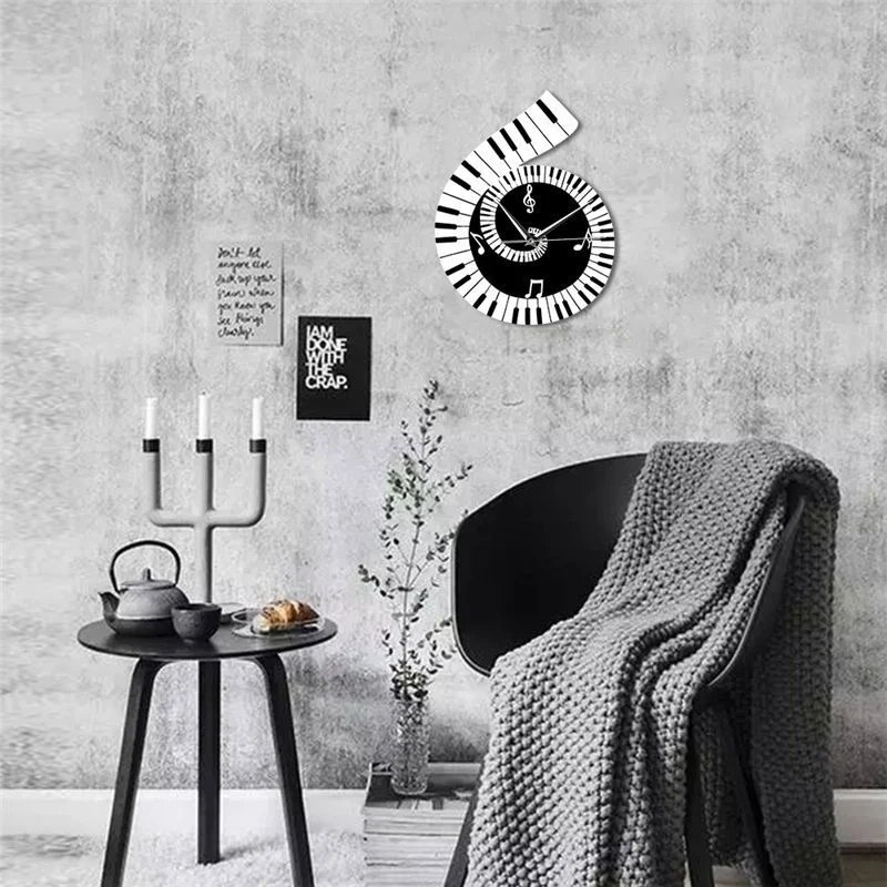 Decoration Wall Clock Treble Clef Piano Keyboard Musical Notes Irregular — image 2