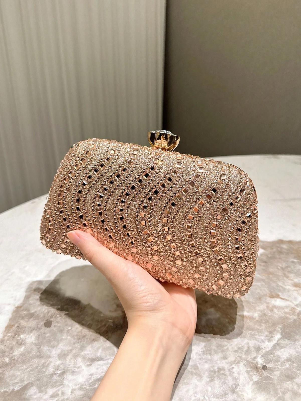 Double-sided Sparkling Rhinestone Evening Bag Fashionably Embellished With Diamonds — image 2