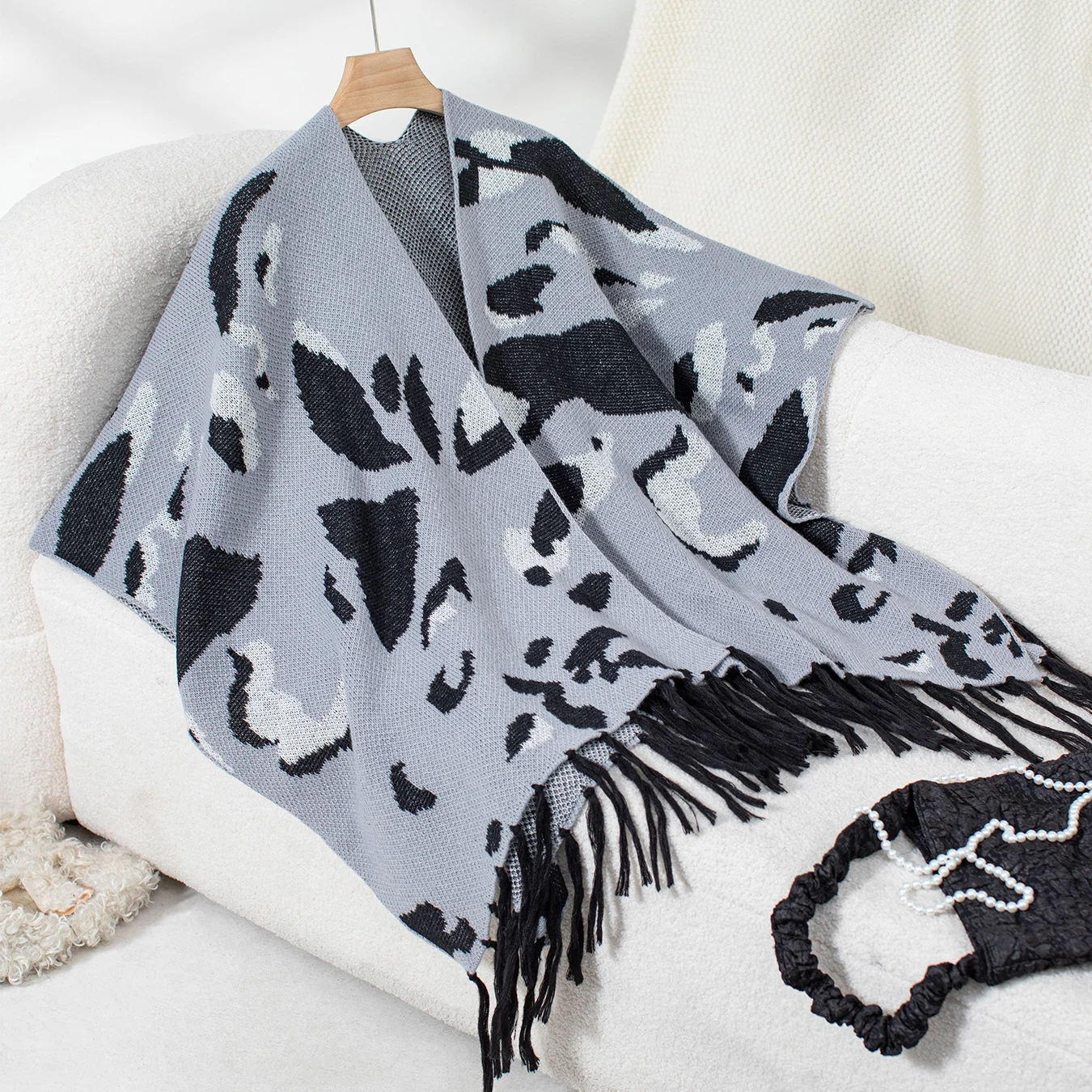 Drizzle-color Leopard-print Knitted Tassel Capeshoulder Wrap For Women — image 1