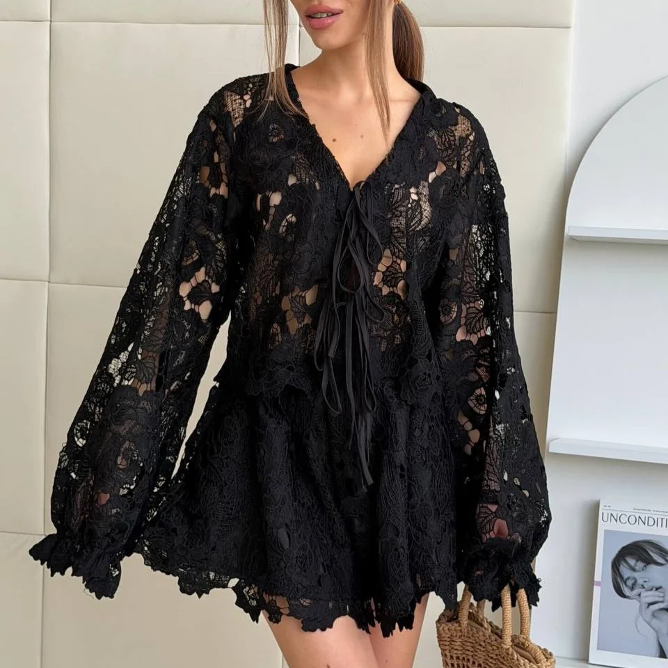 Elegant Casual Lace Solid-color Womens Shorts — image 8