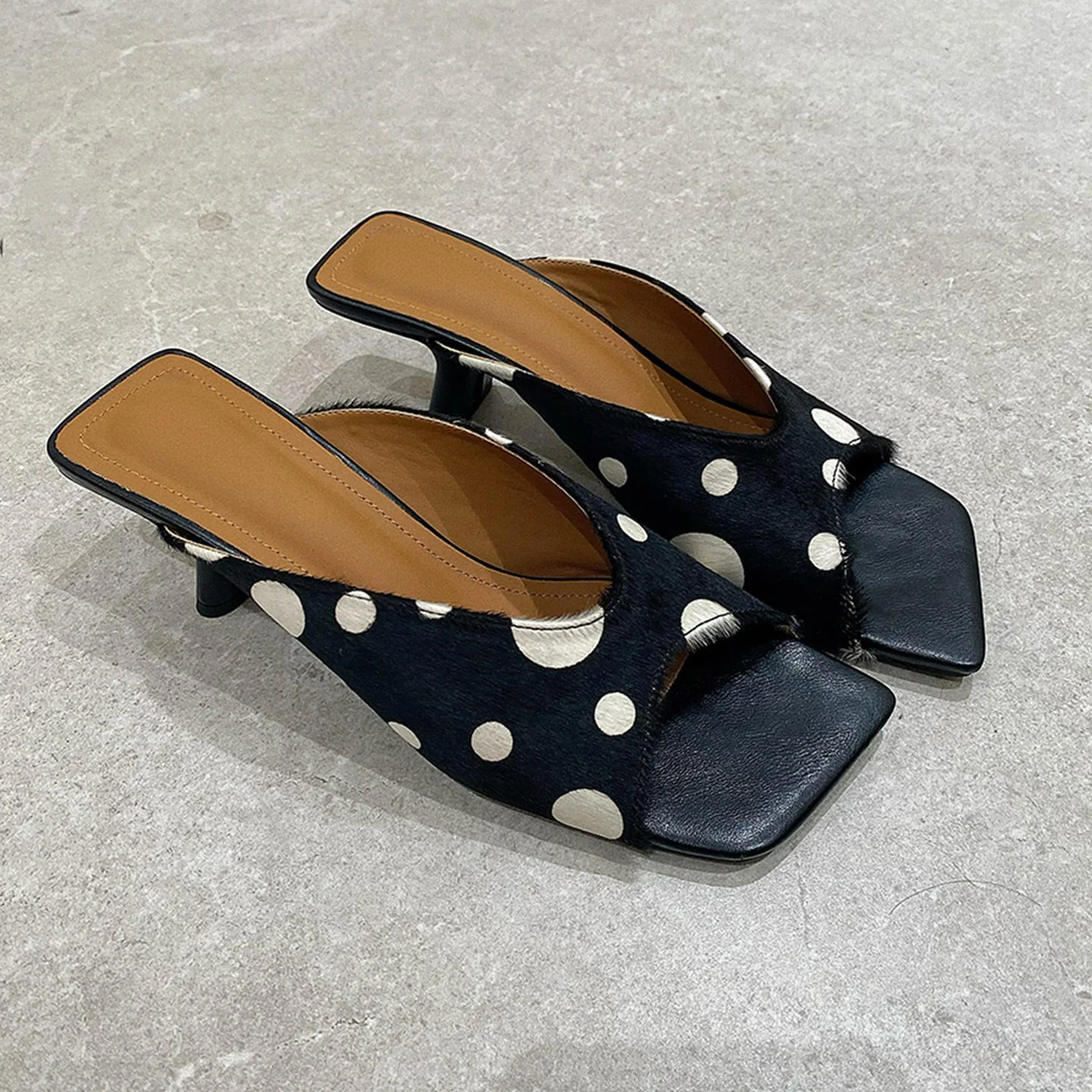 Elegant Polka-dot Square-toe Horsehair Slippers For Women — image 7