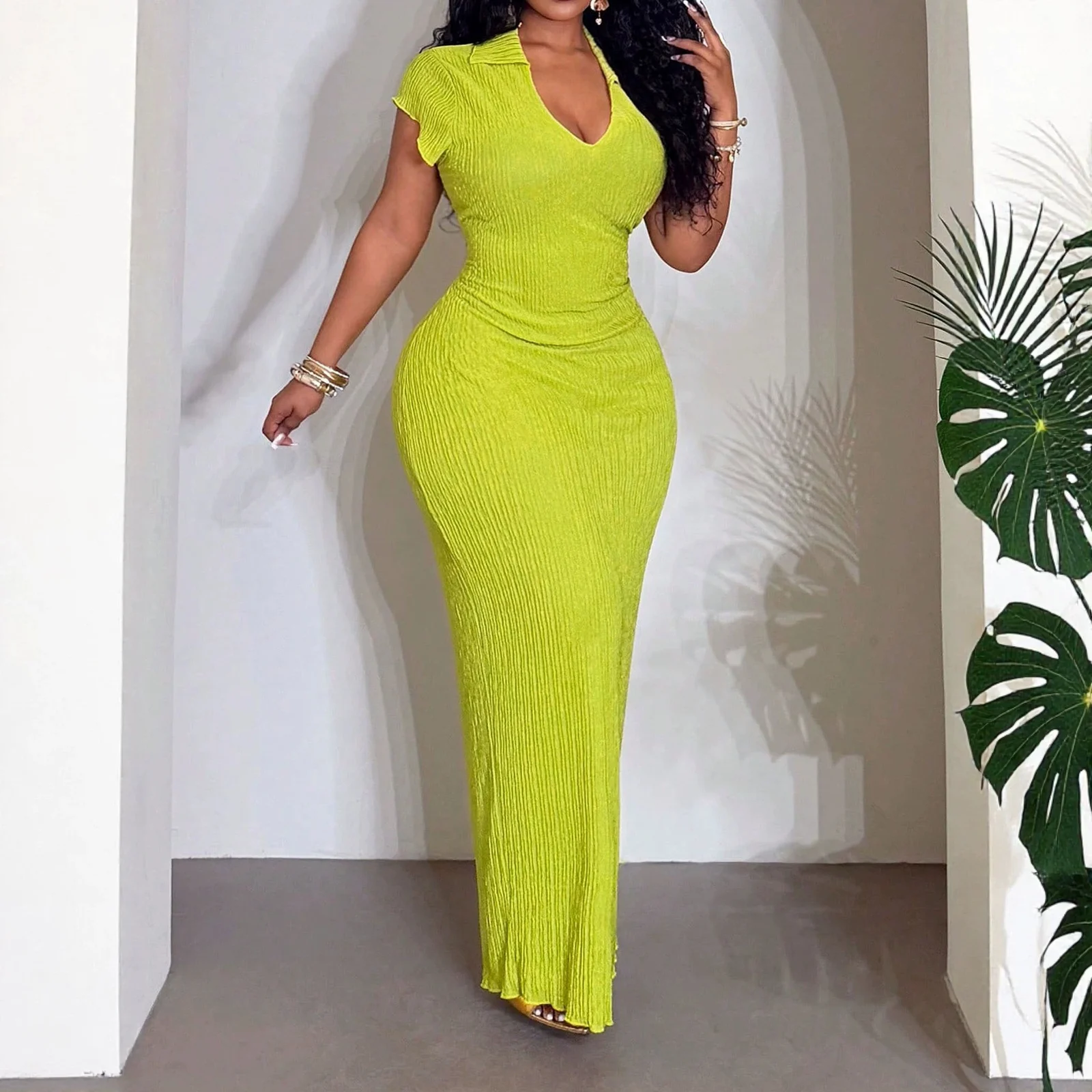 Elegant Polo-neck Knitted Midi Dress — image 2