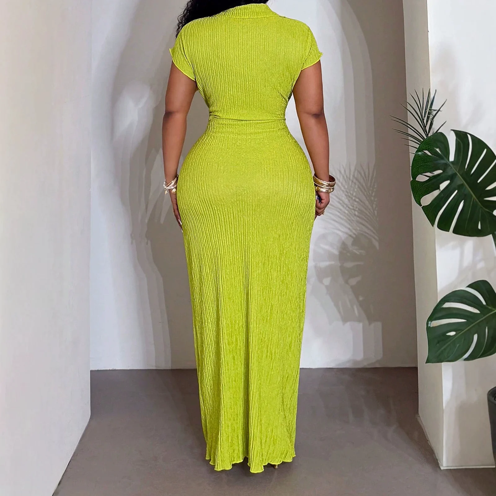 Elegant Polo-neck Knitted Midi Dress — image 5