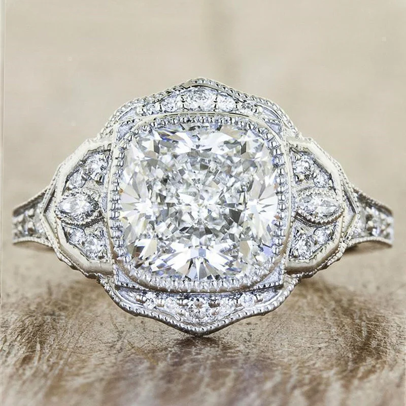 Elegant Zircon-studded Ring For Women — image 1