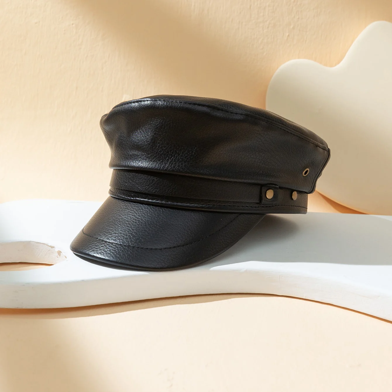 Fashion Glossy Board Simple PU Leather Belt Buckle Flat-top Newsboy Hat Retro… — image 3