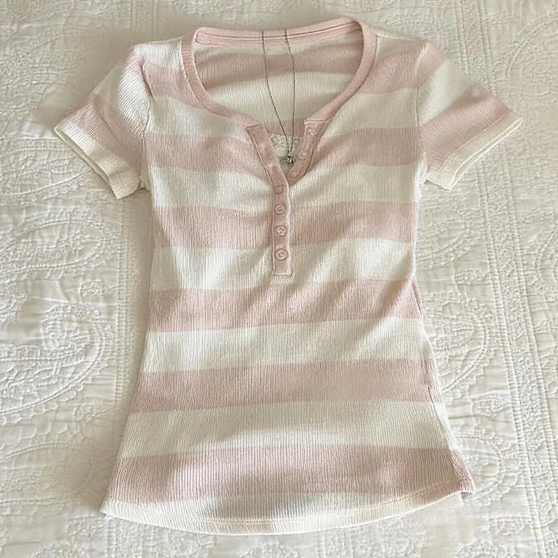 Fashionable And Versatile Women's T-shirt With Short Sleeves — image 3