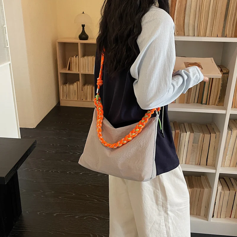 Fashionable Casual Color-block Single-shoulder Tote Bag For Women — image 8