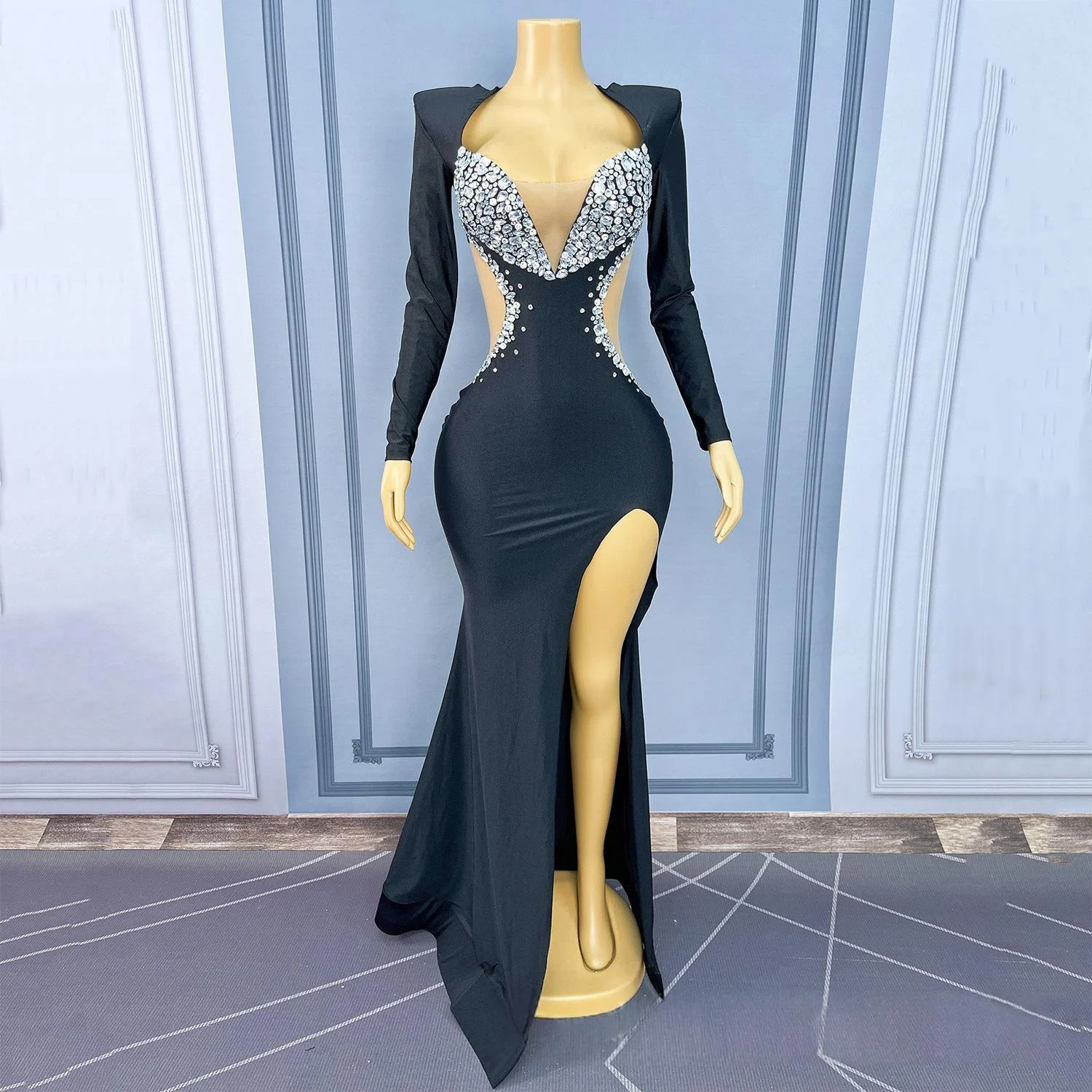 Fashionable Deep-v Sequin-embellished Bodycon Dress — image 4
