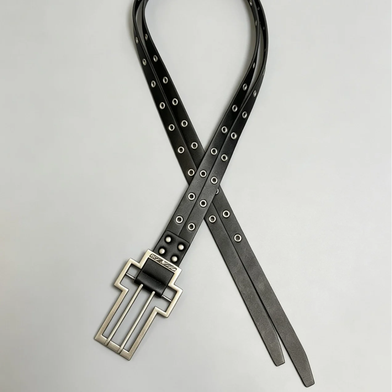Fashionable Double-prong Buckle Belt Punk Style — image 1