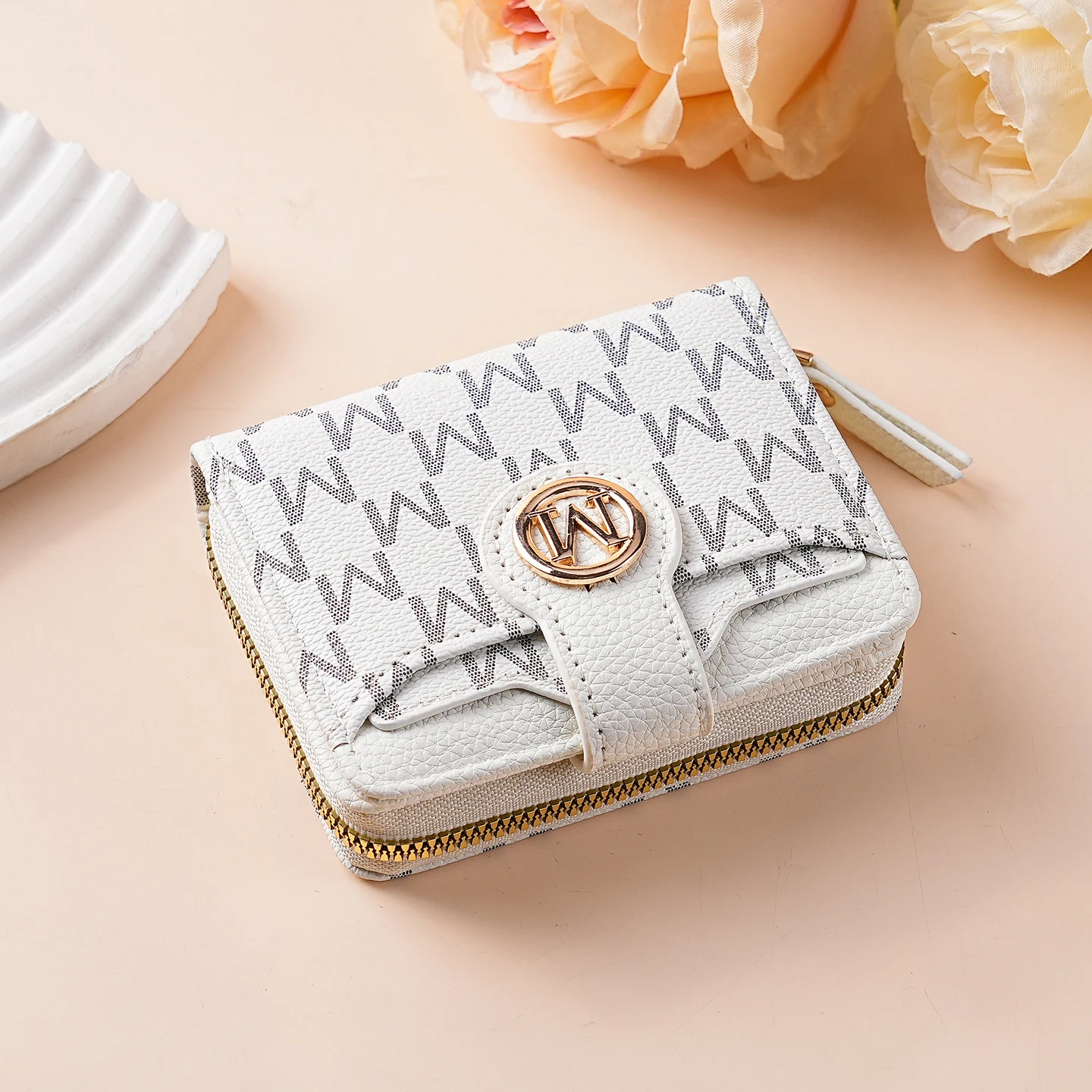 Fashionable Printed Letter Zippered Coin Purse Featuring An M Motif And A Vintage… — image 5
