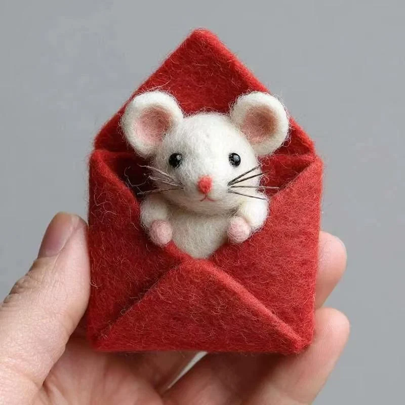 Felt-poking Heart-shaped Balloon Mouse — image 10