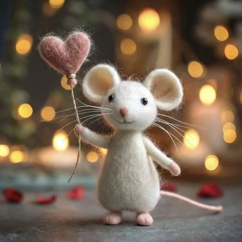 Felt-poking Heart-shaped Balloon Mouse — image 8