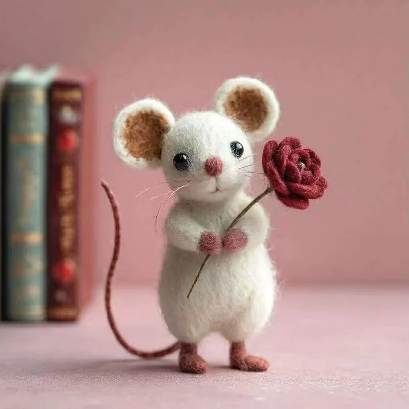 Felt-poking Heart-shaped Balloon Mouse — image 3