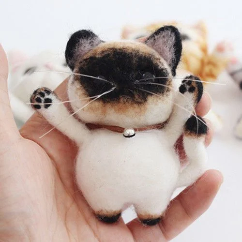 Felted Wool Needle Felting Kit Kitten Brooch — image 6