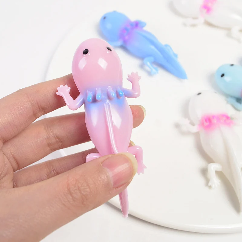 Finger Salamander Sticky Catapult Toy — image 2