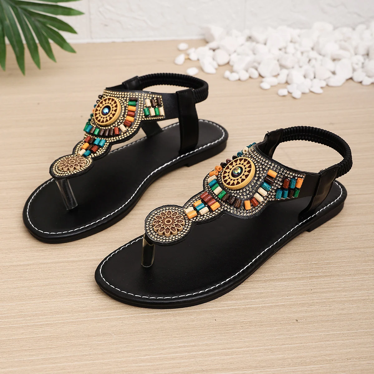Flat-bottom Beaded Open-toe Beach Sandals For Outdoor Wear — image 8