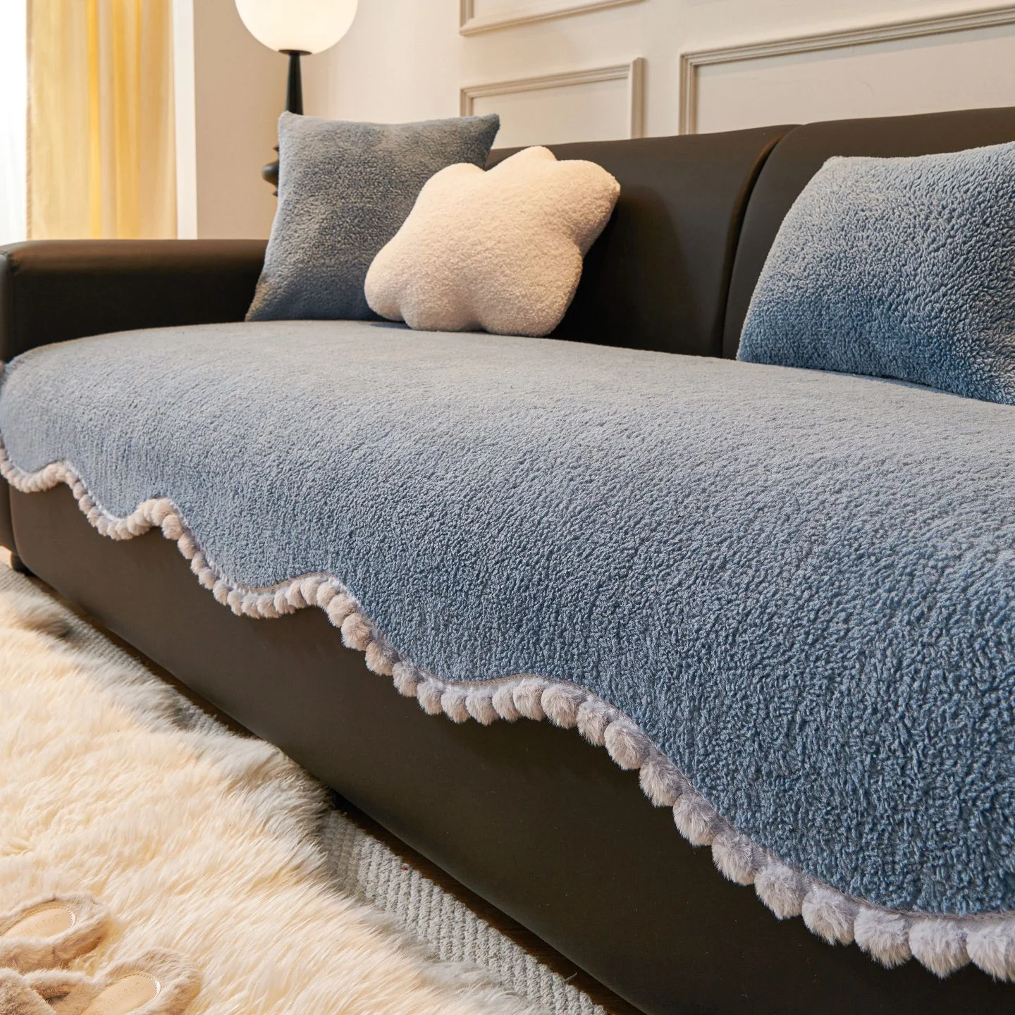 Fleece-lined Extra-thick Plush Sofa Cover — image 2
