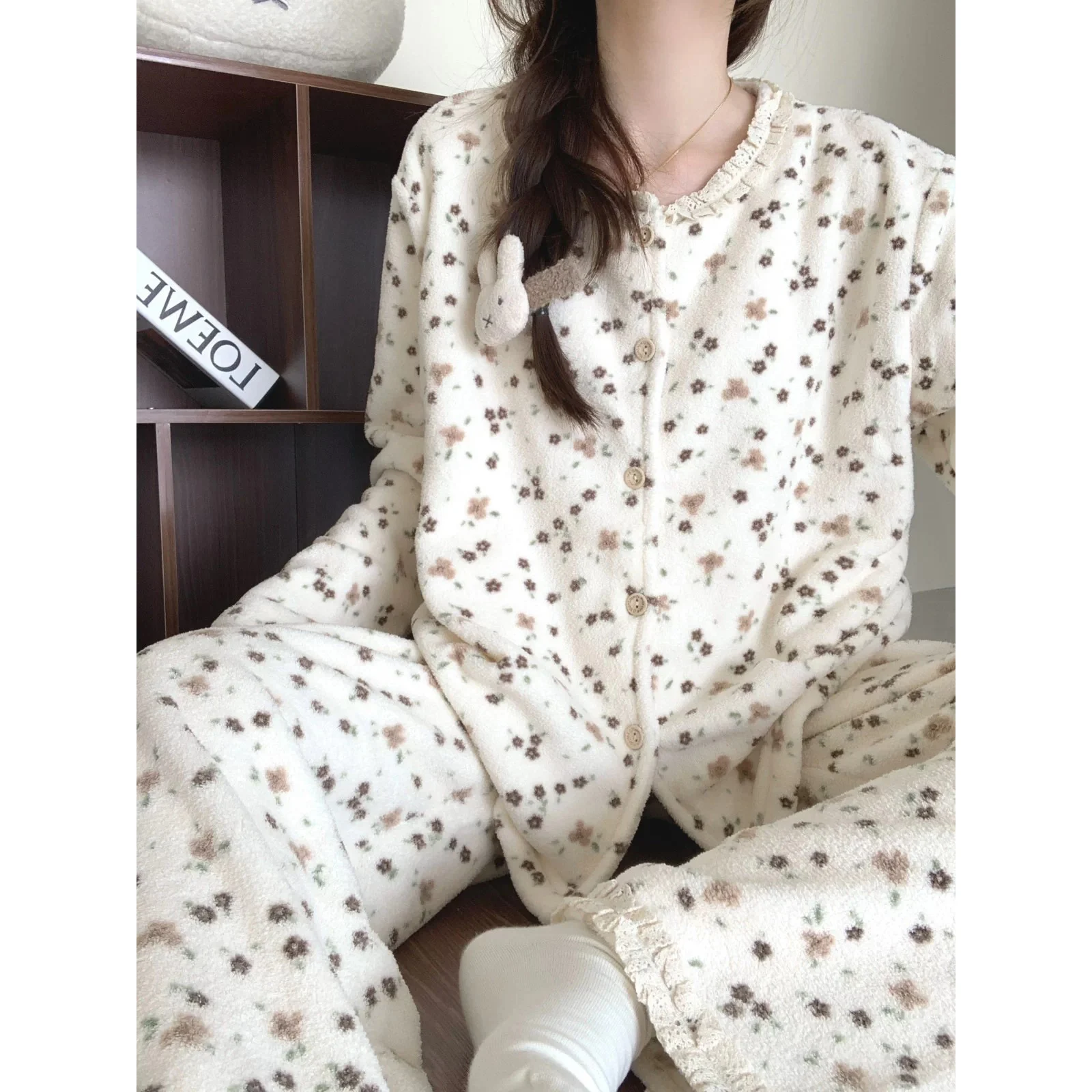 Floral-pattern Coral Fleece Pajama Set For Women Winter Thickened Design Suitable Both… — image 3